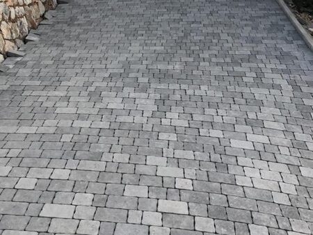 Betonski opločnik Beganit Carbon colormix za vanjske površine